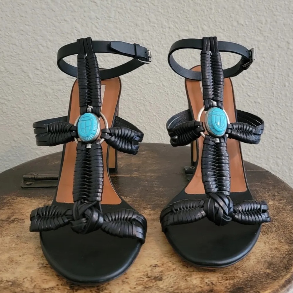 NWOB Valentino Scarab Sandals size 35 - Picture 17 of 17
